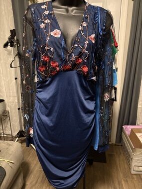 Embroidered Navy Blue Floral Sheer Sleeve Dress Medium